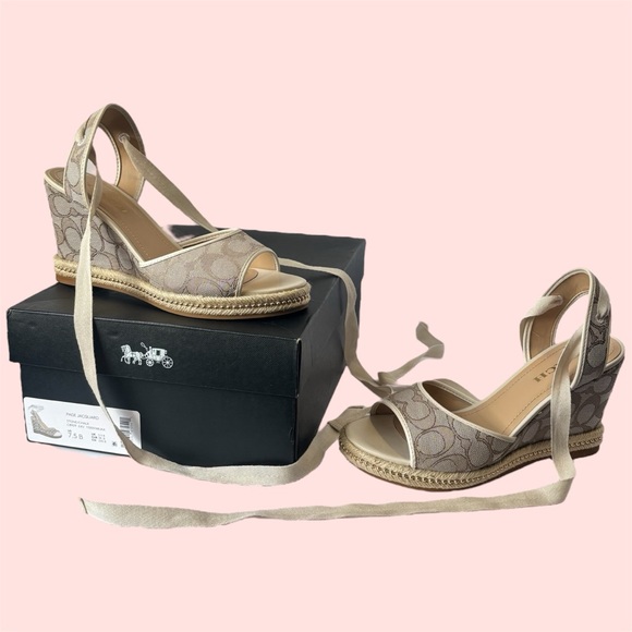Coach ‘Page’ Jacquard Wedges — Size 7.5 B US - Picture 1 of 7